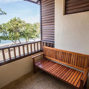 Sunny Deluxe Seaview
